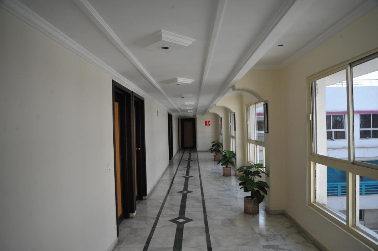 ואדודרה Hotel Alpha מראה חיצוני תמונה